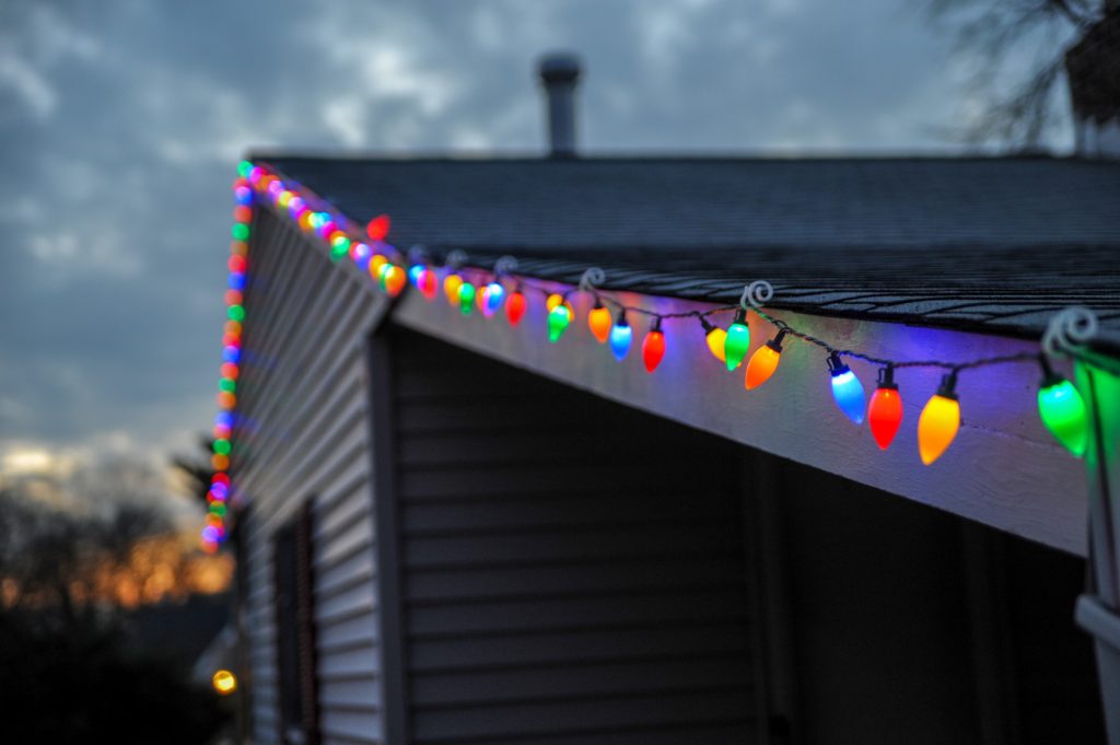 Installing Your Holiday Lights and Decorations Light Bulbs Unlimited